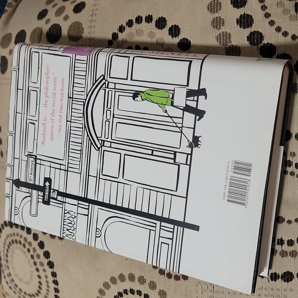 One Fifth Ave by Candace Bushnell - Picture 3 of 3